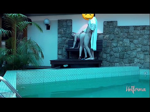 ❤️ Bos mengundang pelayan ke kolam renang, tetapi tidak bisa menahan panas ❤ Porn keras pada kami id.hentaidude.ru ❤