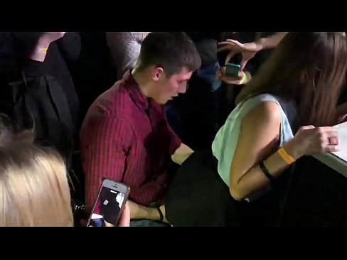 ❤️ Seks nyata di klub malam Rusia. Gadis Rusia berusia 18 tahun di anus dan vagina bercinta di klub malam ❤ Porn keras pada kami id.hentaidude.ru ❤